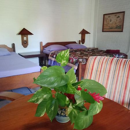 Rini Hotel โลวินา ภายนอก รูปภาพ