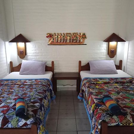 Rini Hotel โลวินา ภายนอก รูปภาพ
