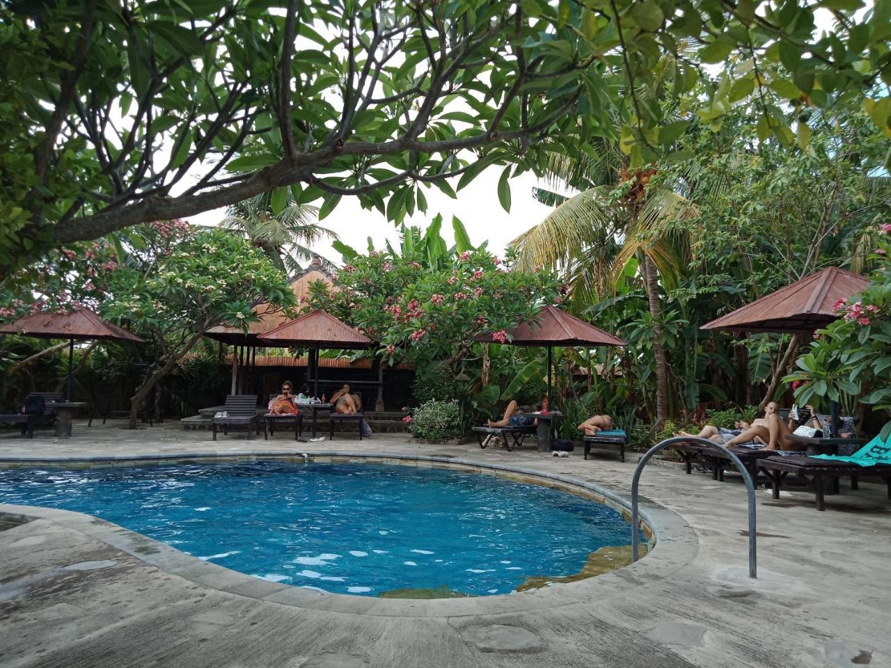 Rini Hotel โลวินา ภายนอก รูปภาพ