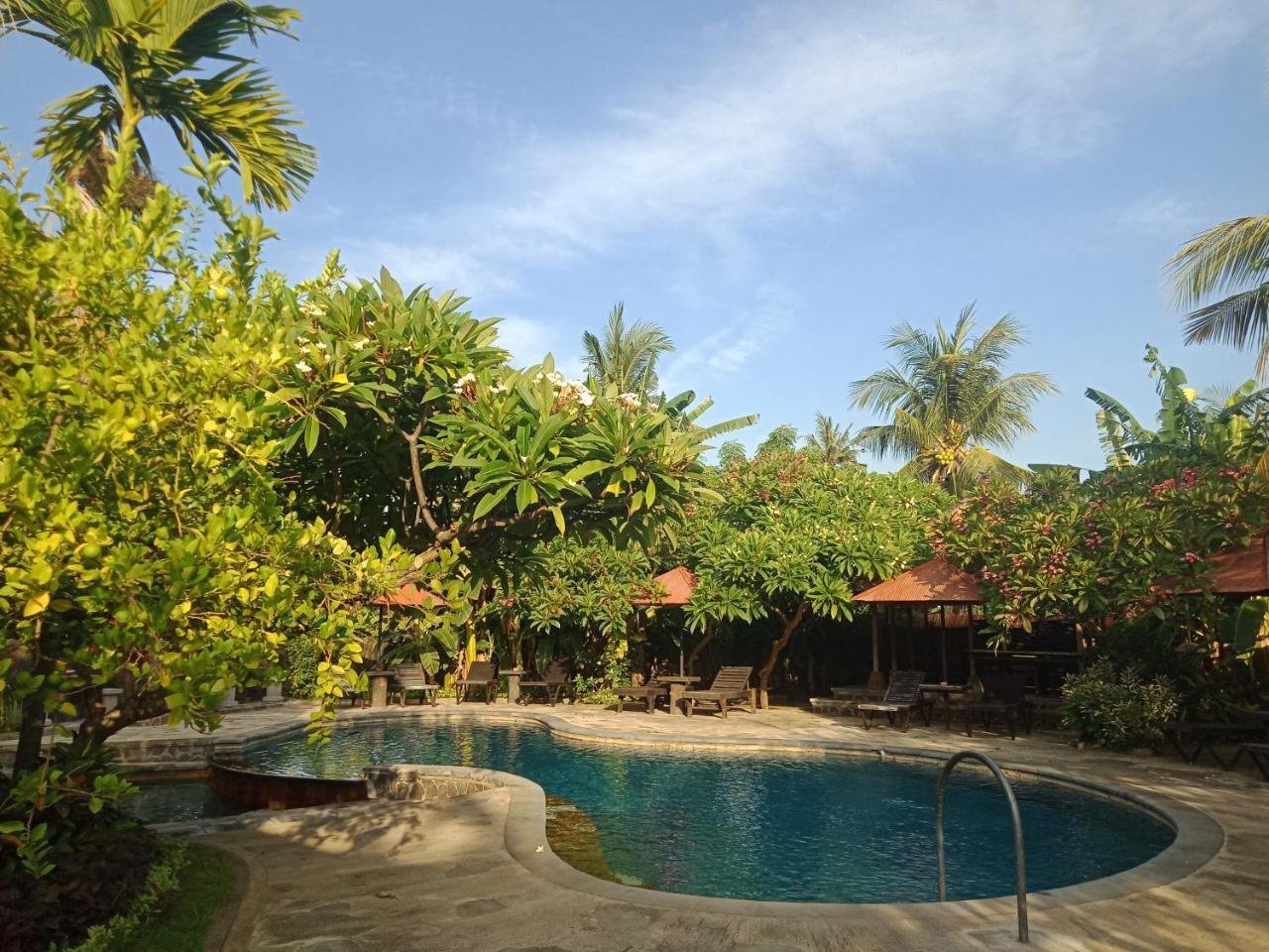Rini Hotel โลวินา ภายนอก รูปภาพ